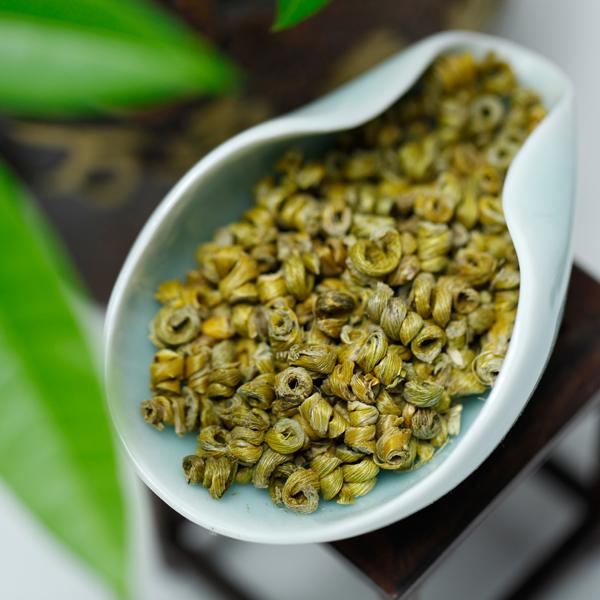 铁皮枫斗的价格多少钱一斤?石斛鲜条比枫斗效果好?